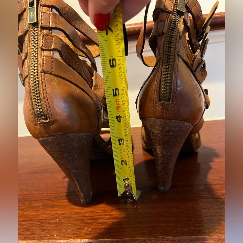 FRYE brown leather stewpot Moto heels w buckle, size 7.5 - Picture 10 of 10